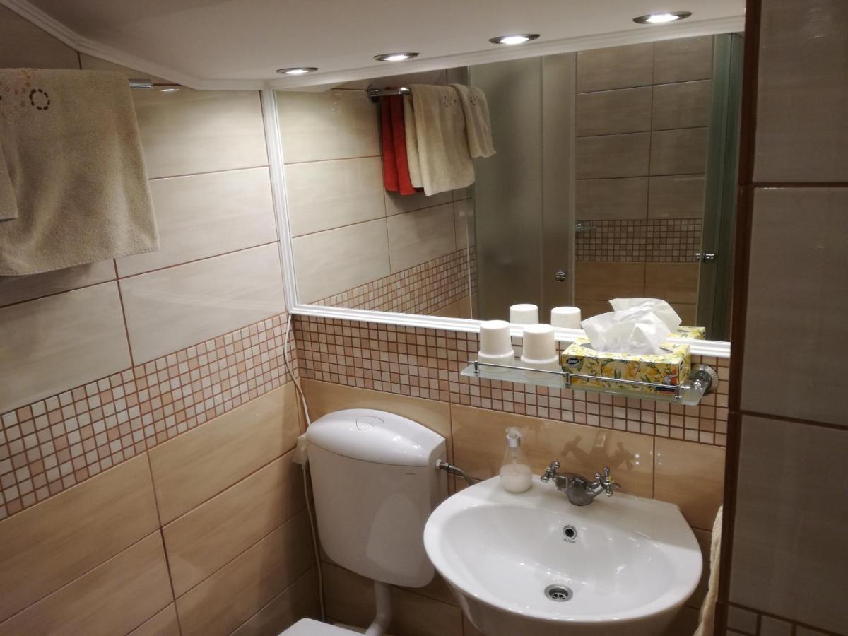 Virag Apartmanhaz โชพรอน ภายนอก รูปภาพ