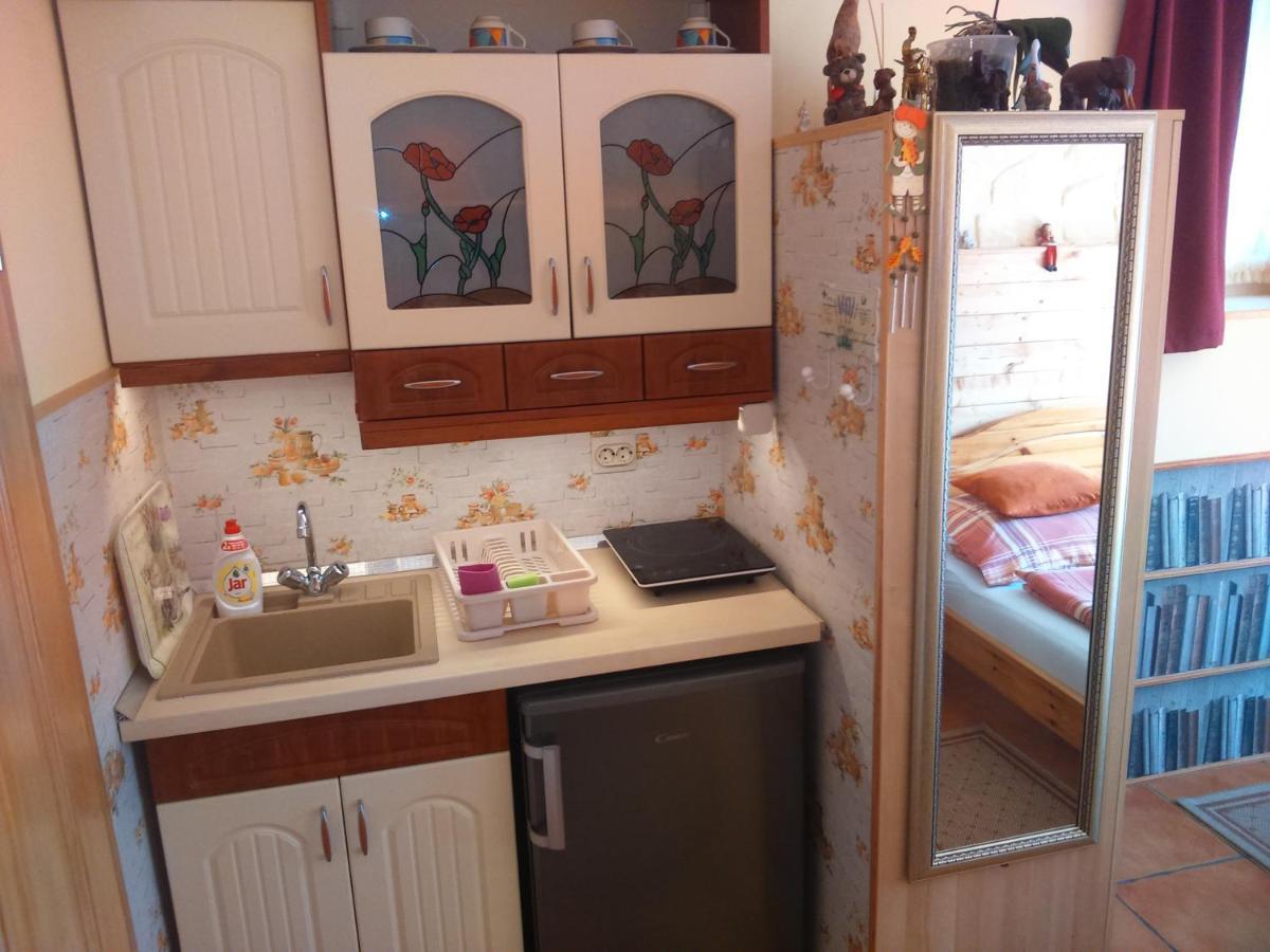 Virag Apartmanhaz โชพรอน ภายนอก รูปภาพ